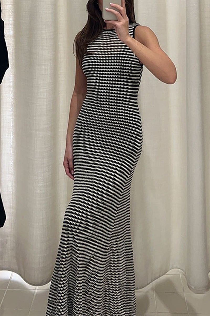 Classic Vintage Dress with a Flattering Fit