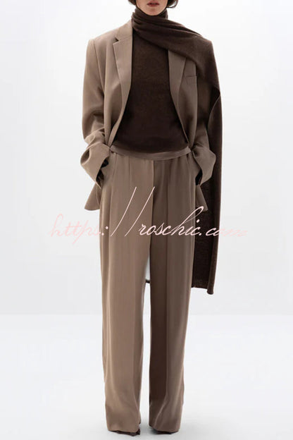 Effortlessly Elegant Pants with a Timeless Design