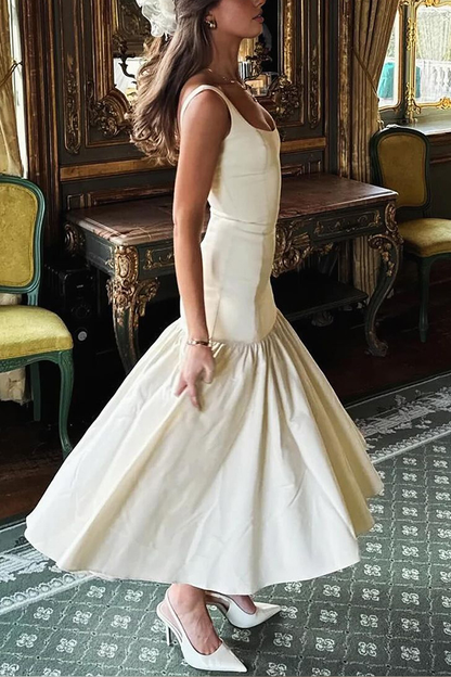 A Vintage Style Dress with Delicate Timeless Details