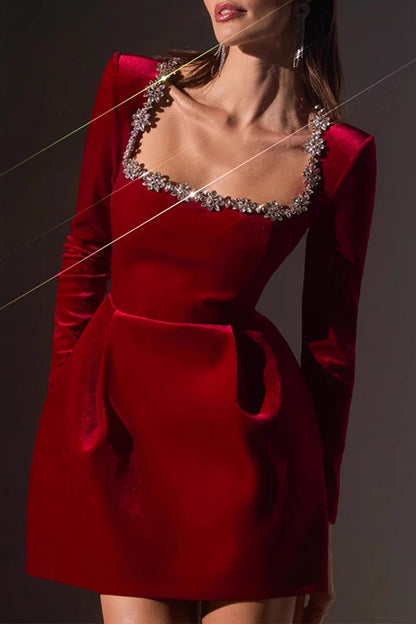 Classic Vintage Dress with a Flattering Fit