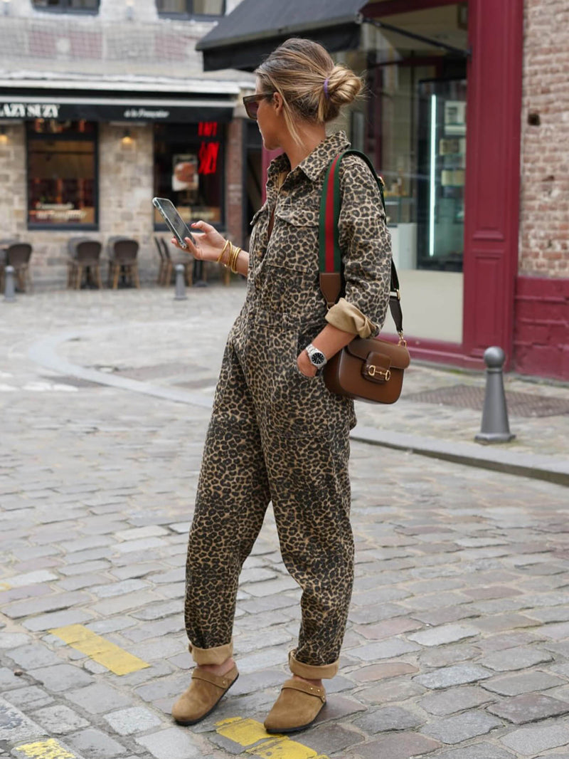 Gracefully Styled Garment for Any Occasion