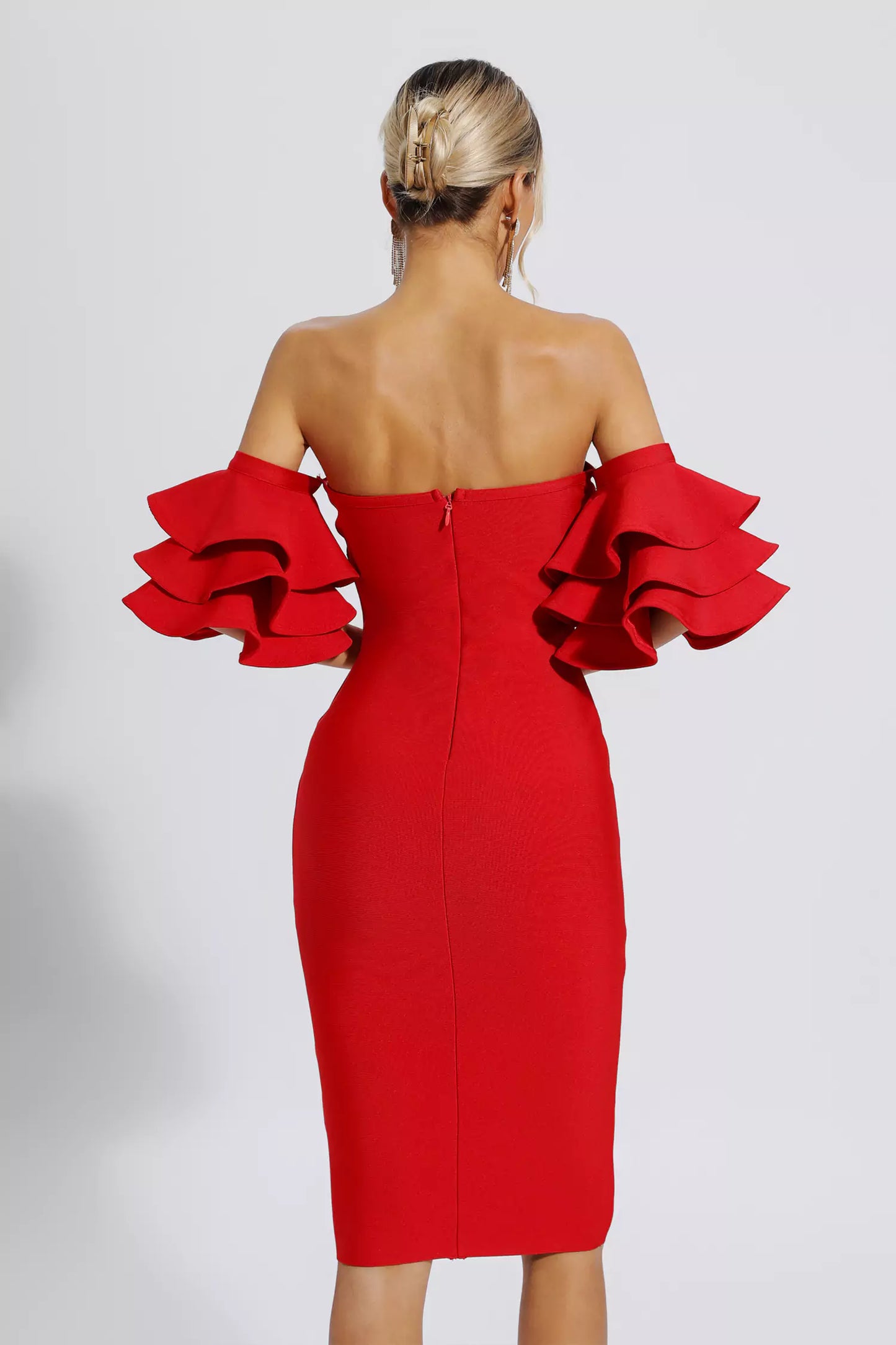 Sophisticated Dress with a Clean Classic Look
