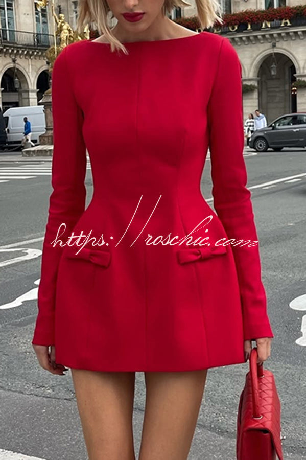Effortlessly Elegant Dress with a Timeless Design
