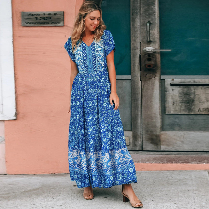 Gracefully Styled Dress for Any Occasion