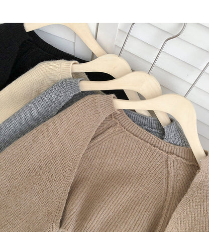 Gracefully Styled Cardigan for Any Occasion