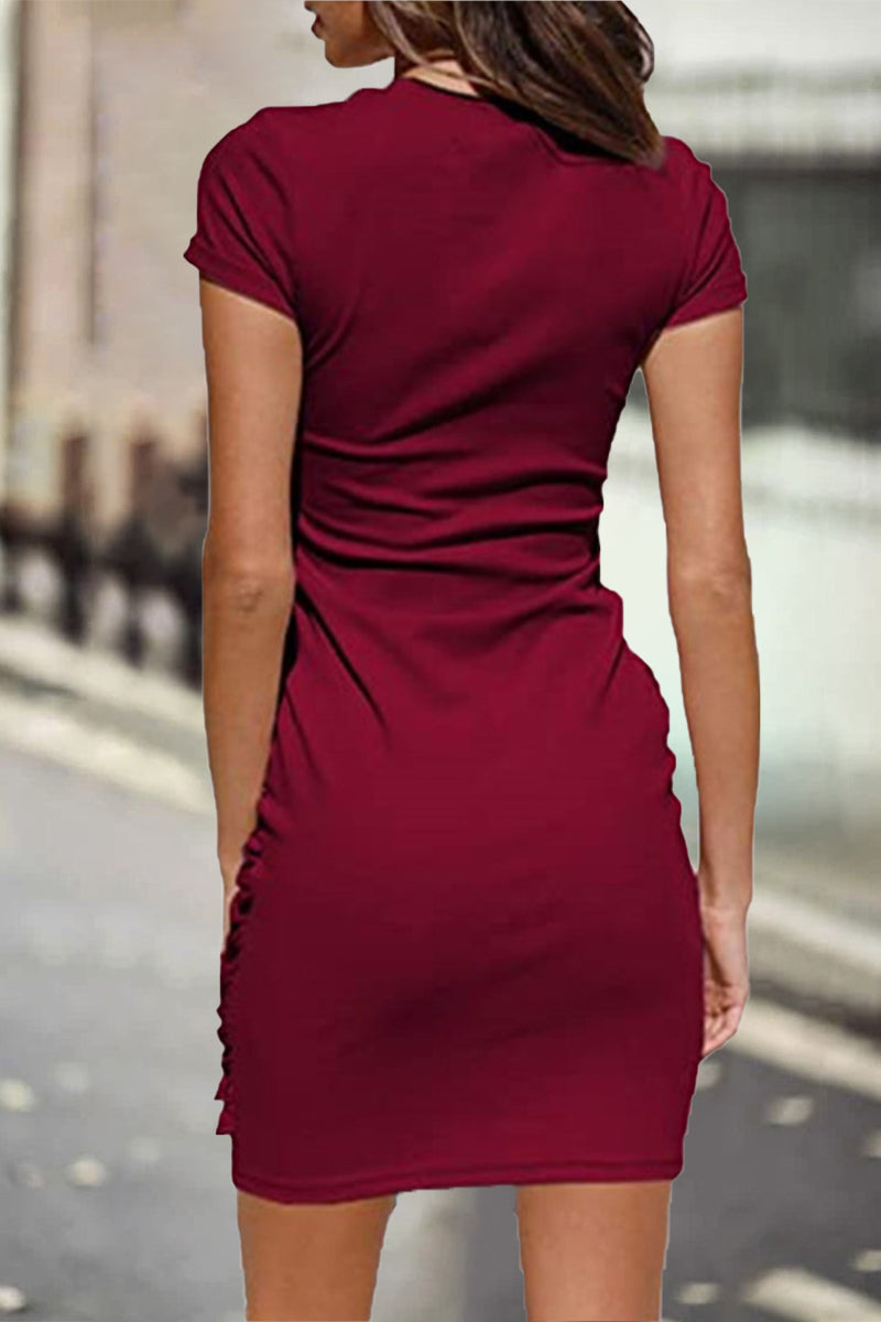 Beautifully Finished Dress in a Timeless Design