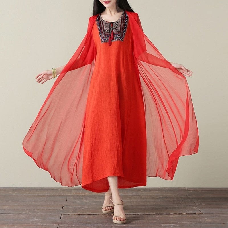 Beautifully Finished Dress in a Timeless Design