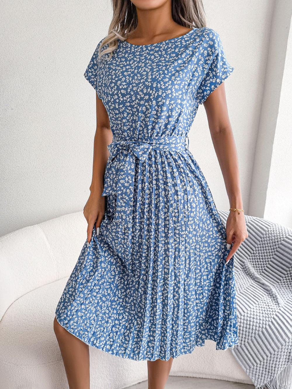 Beautifully Crafted Dress in a Classic Style