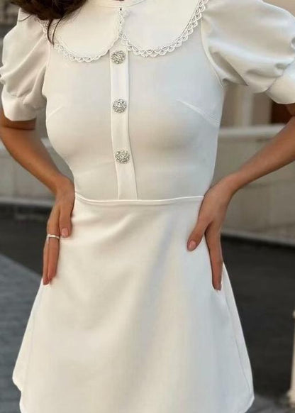Well Tailored Dress with a Graceful Silhouette