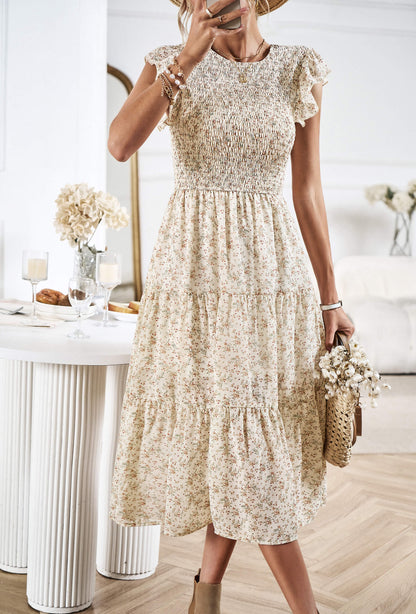 Well Tailored Dress with a Graceful Silhouette