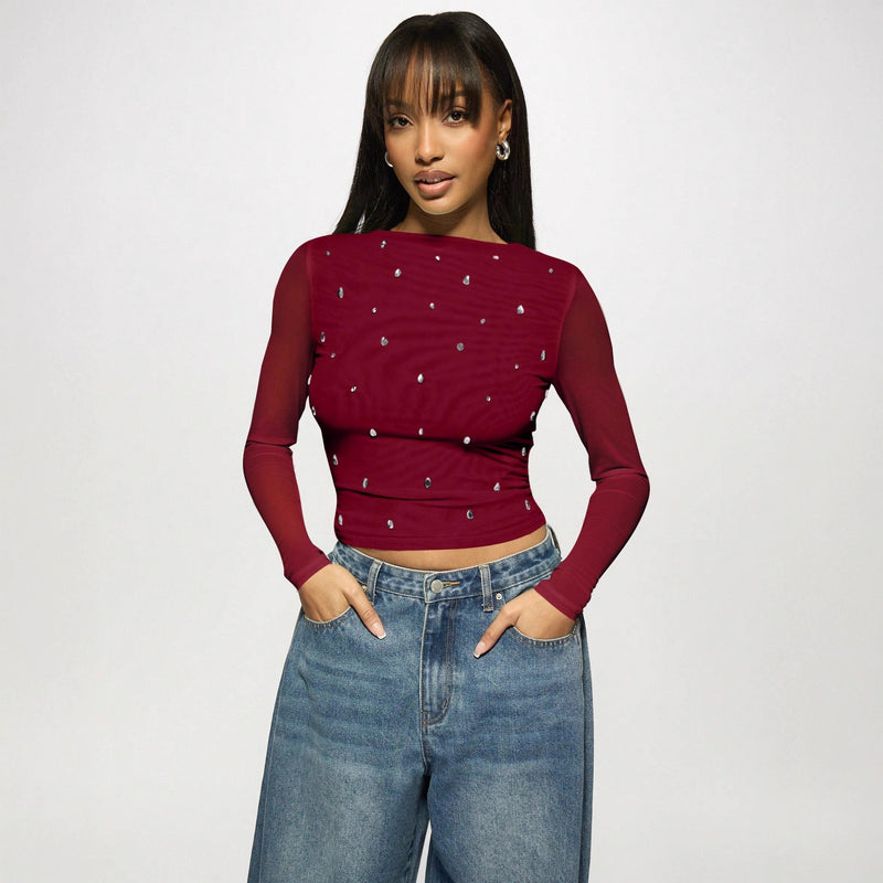 Effortlessly Elegant Top with a Timeless Design