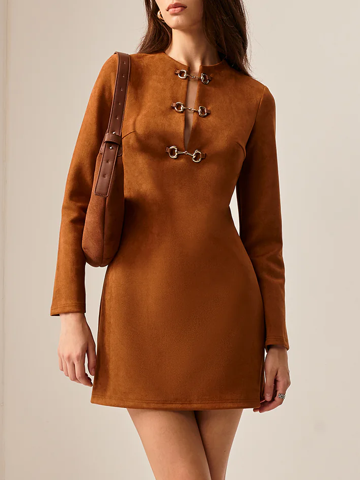 Well Tailored Dress with a Graceful Silhouette