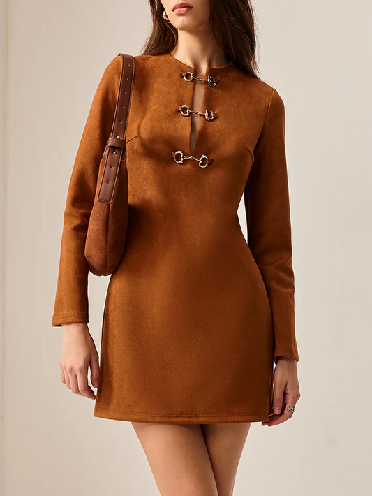 Well Tailored Dress with a Graceful Silhouette