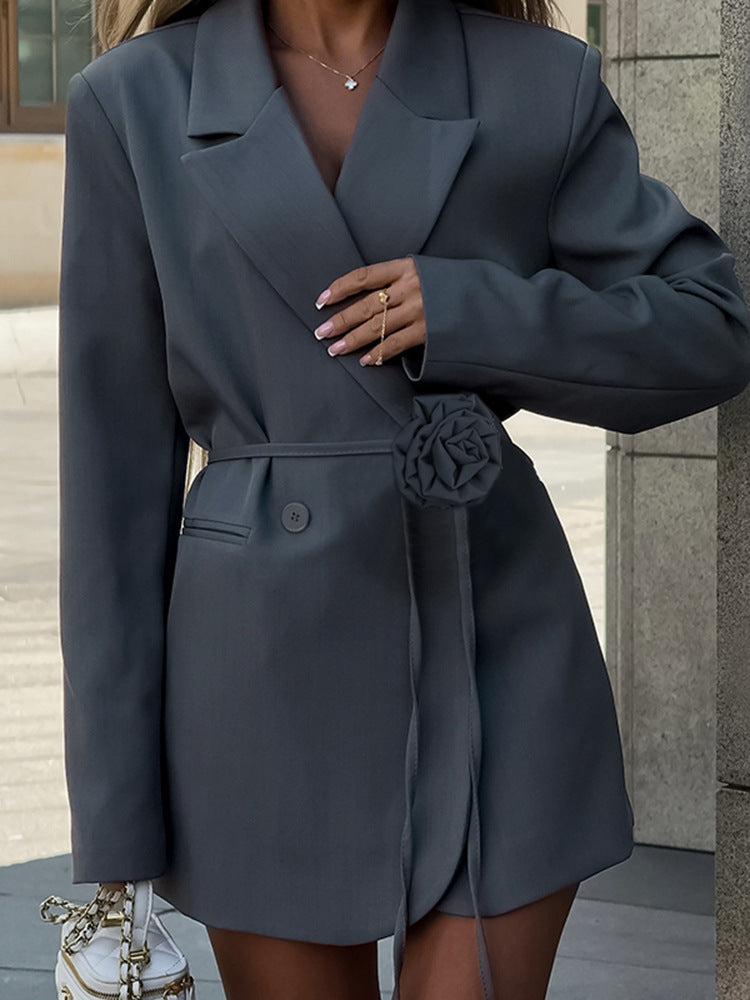 Beautifully Finished Garment in a Timeless Design