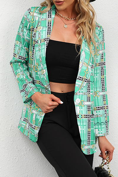Gracefully Styled Garment for Any Occasion