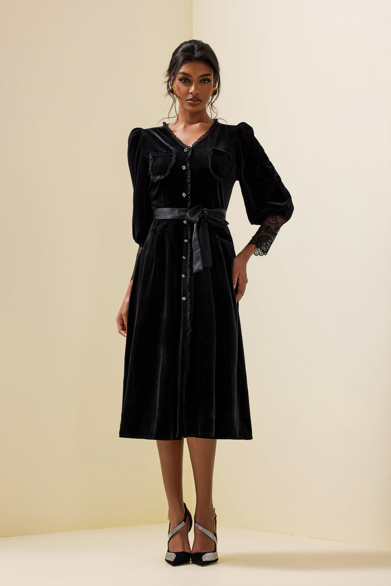 Sophisticated Dress with a Clean Classic Look