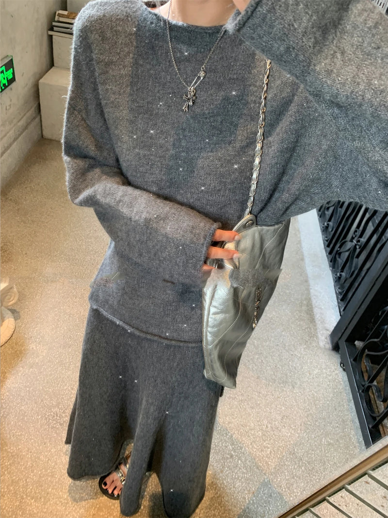 Effortlessly Elegant Sweater with a Timeless Design
