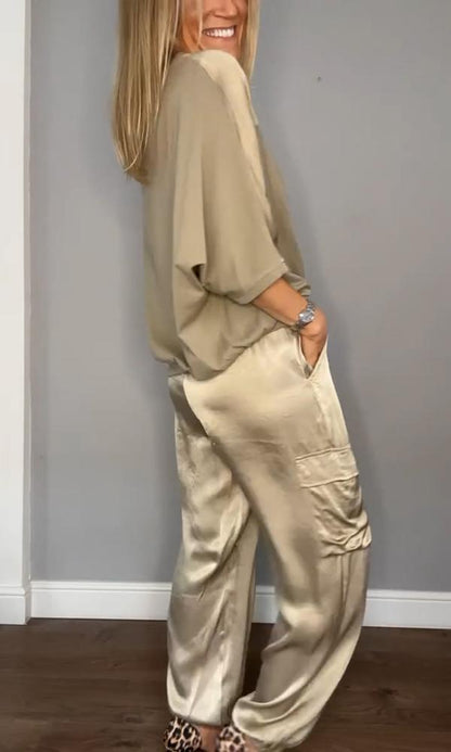 Well Tailored Top with a Graceful Silhouette