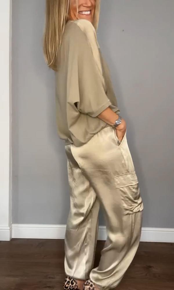 Well Tailored Top with a Graceful Silhouette