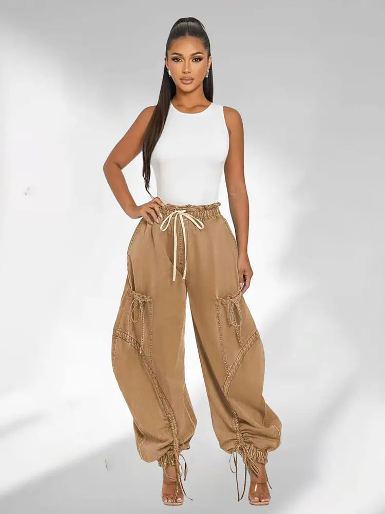 Classic Vintage Pants with a Flattering Fit