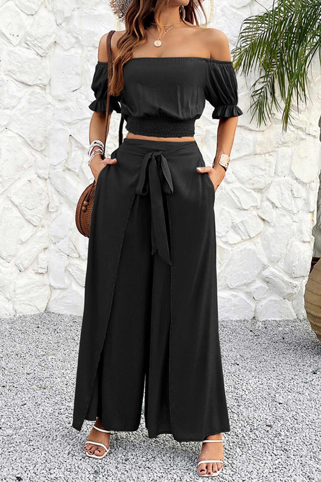 Sophisticated Pants with a Clean Classic Look