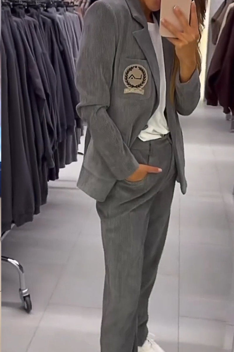 Gracefully Styled Jacket for Any Occasion