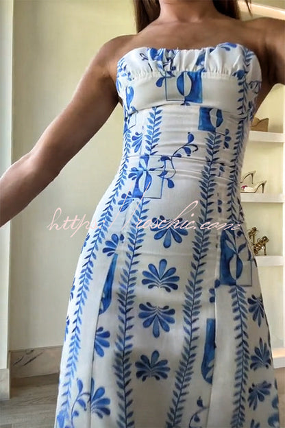 Classic Vintage Dress with a Flattering Fit