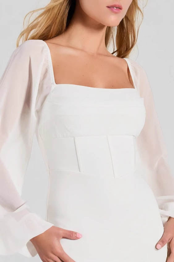 Effortlessly Elegant Dress with a Timeless Design