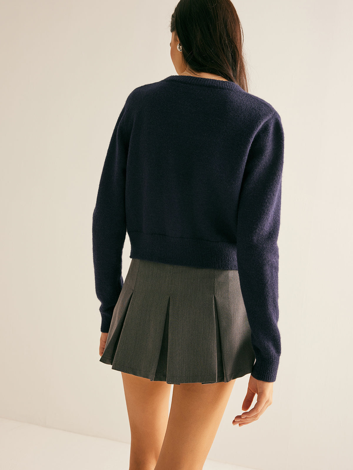 Effortlessly Elegant Cardigan with a Timeless Design