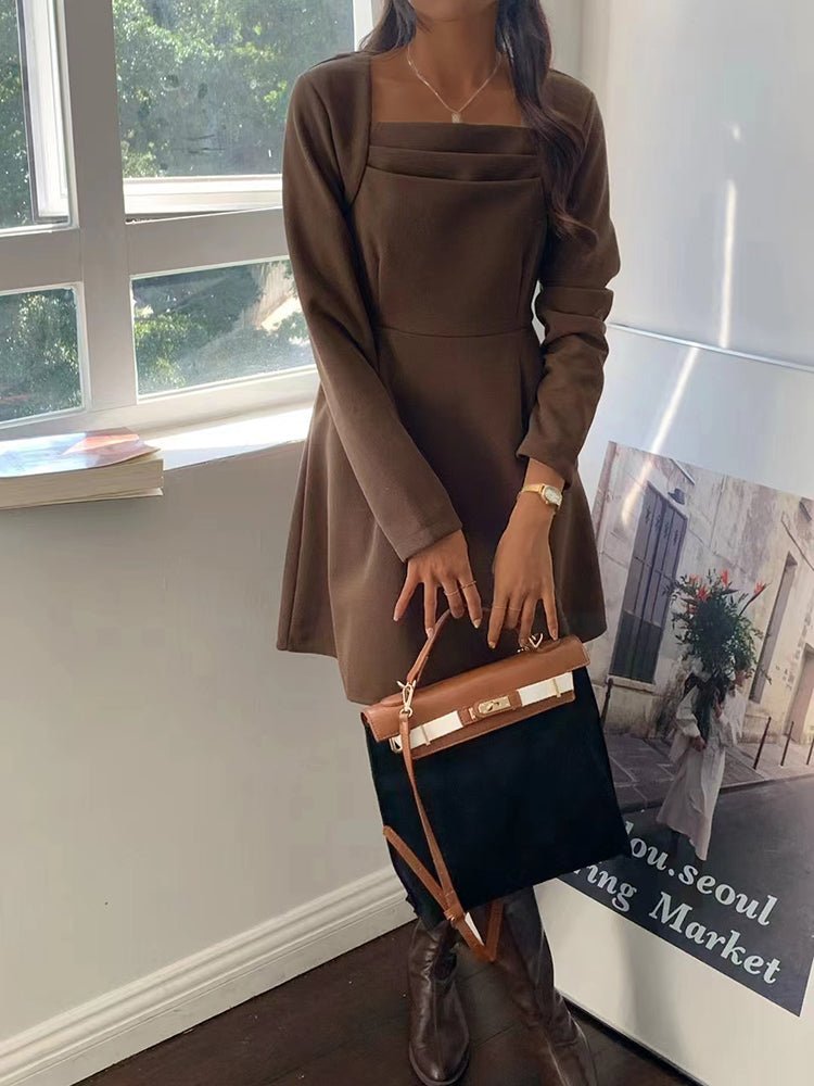 Well Tailored Dress with a Graceful Silhouette