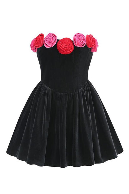 Classic Vintage Dress with a Flattering Fit