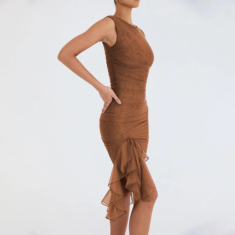 Gracefully Styled Dress for Any Occasion