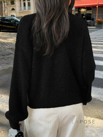 Gracefully Styled Cardigan for Any Occasion