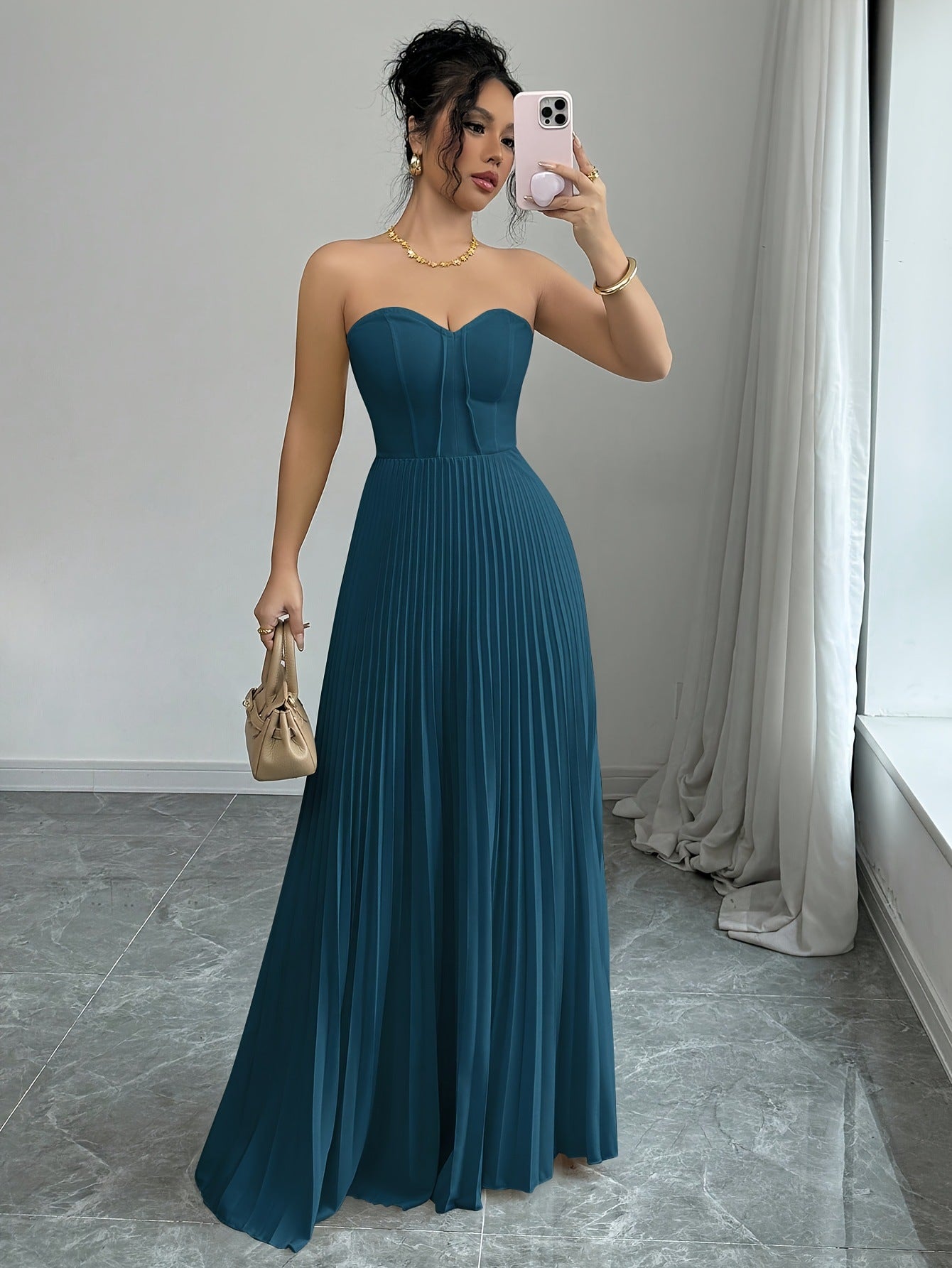 Elegantly Styled Dress for Everyday Wear