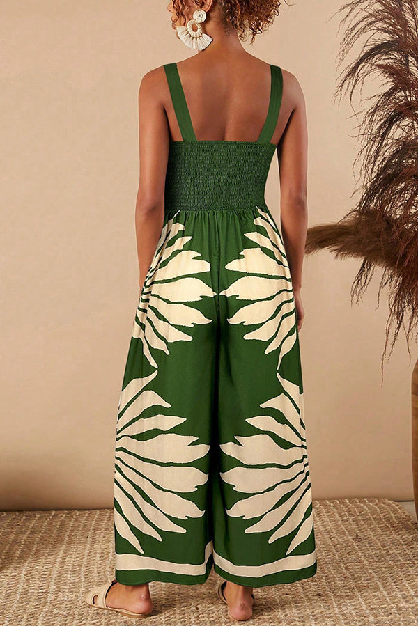 Gracefully Styled Garment for Any Occasion