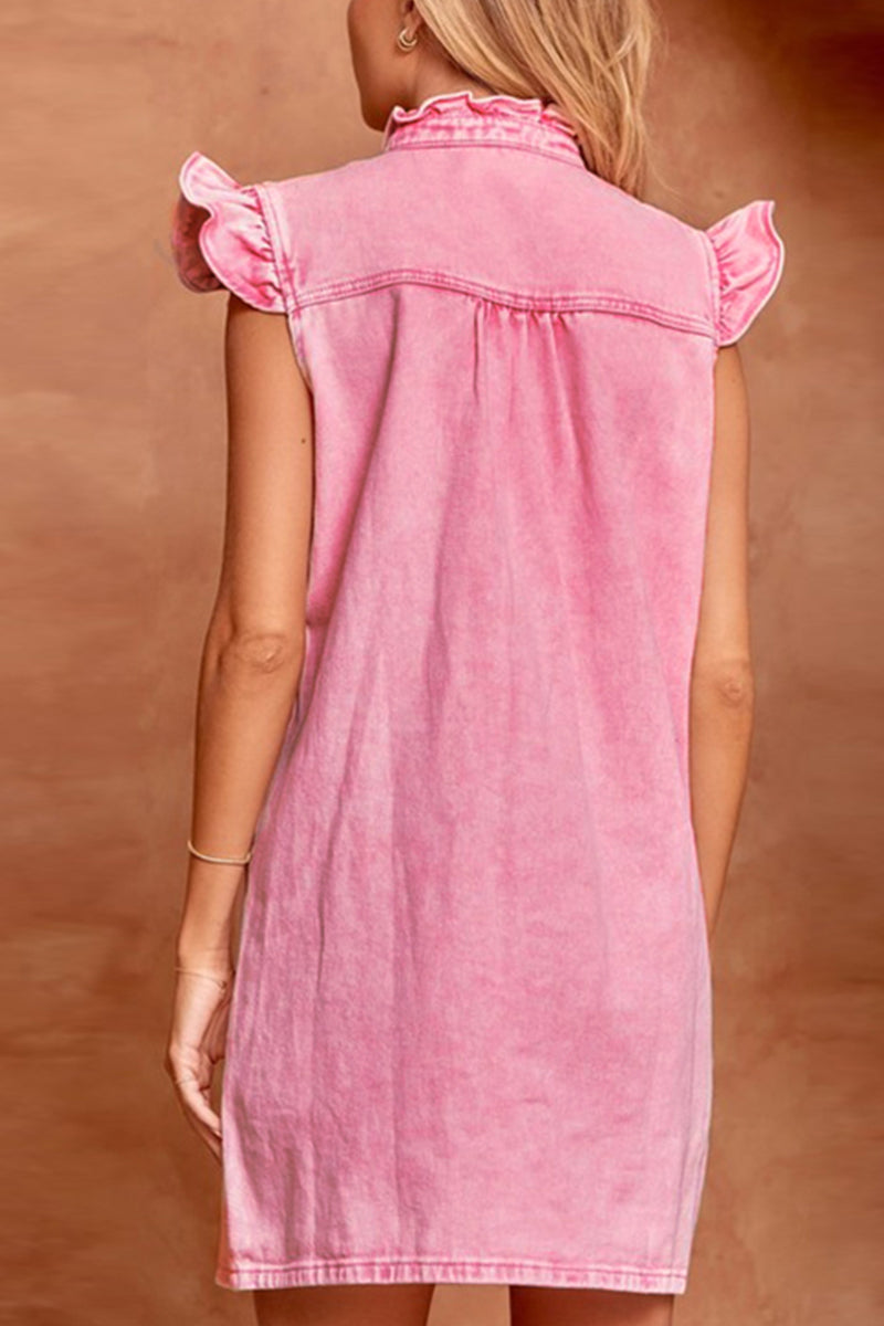 Effortlessly Elegant Dress with a Timeless Design