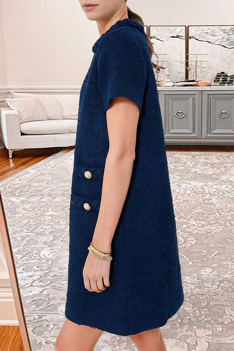 Beautifully Finished Dress in a Timeless Design