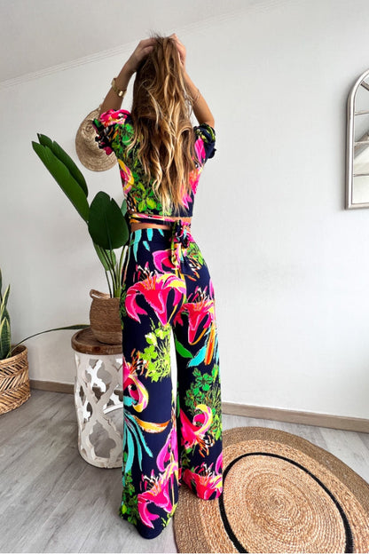 Classic Vintage Pants with a Flattering Fit