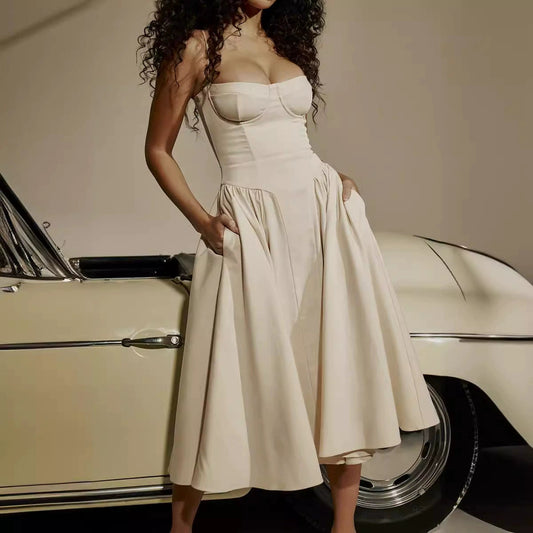 Beautifully Crafted Dress in a Classic Style