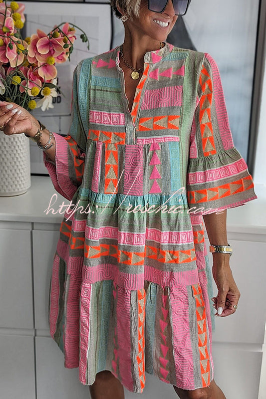 Classic Vintage Dress with a Flattering Fit