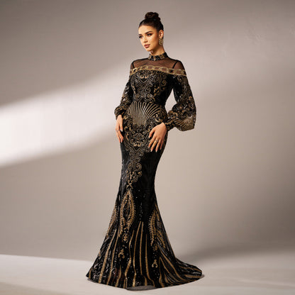 Well Tailored Dress with a Graceful Silhouette