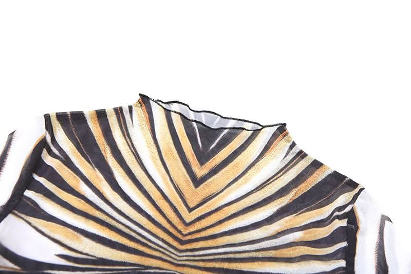 Effortlessly Elegant Garment with a Timeless Design