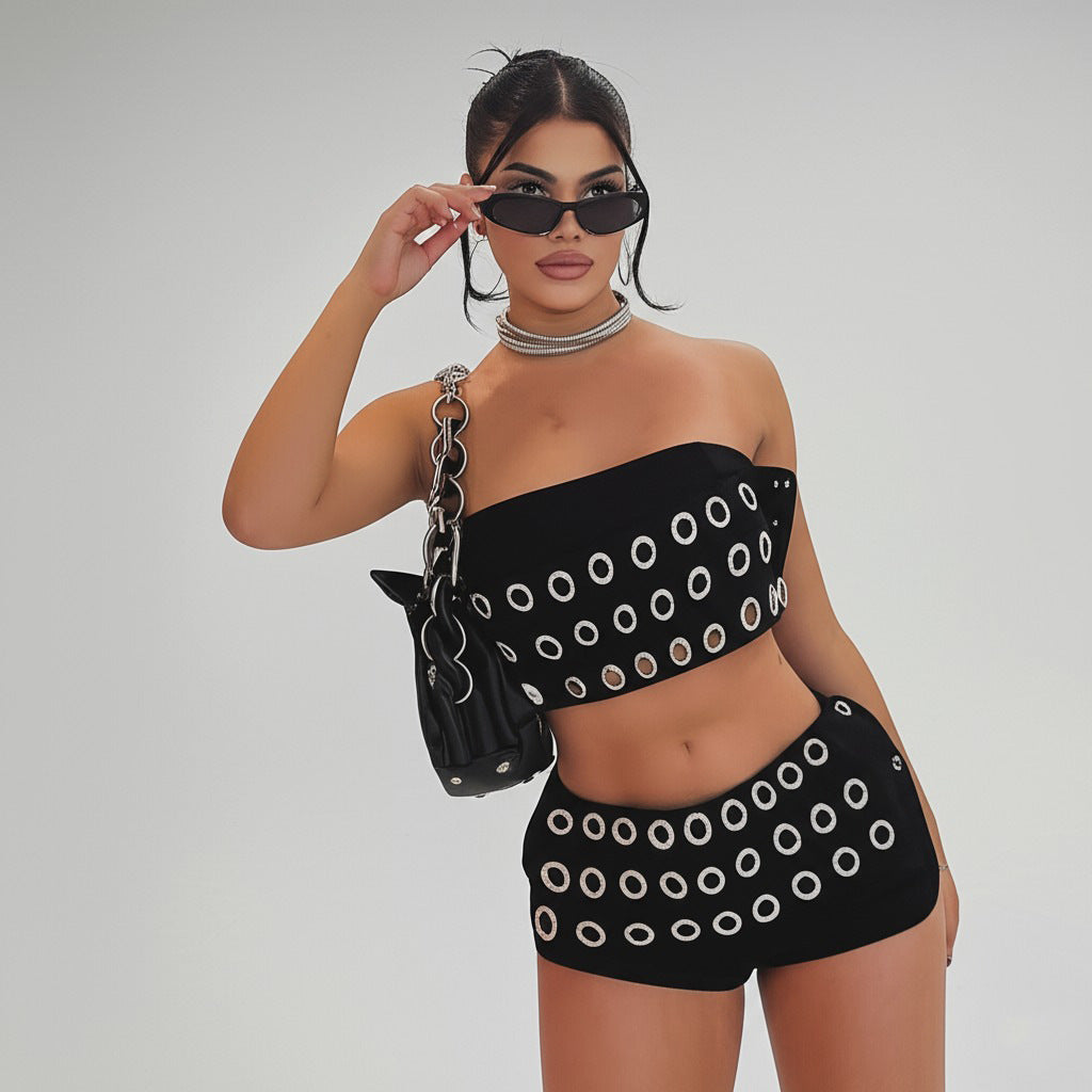 Well Tailored Top with a Graceful Silhouette