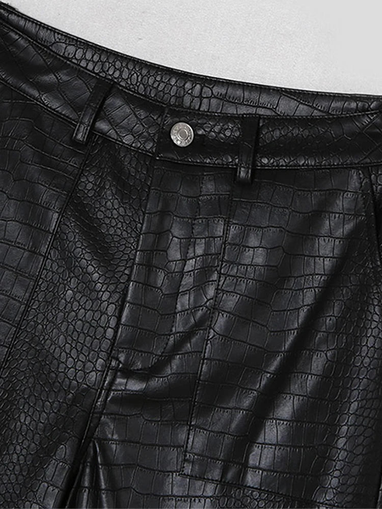 Elegantly Styled Pants for Everyday Wear