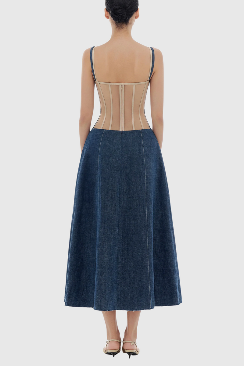 Polished Dress with an Effortless Classic Look