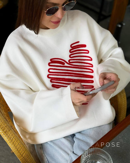 Effortlessly Elegant Sweater with a Timeless Design