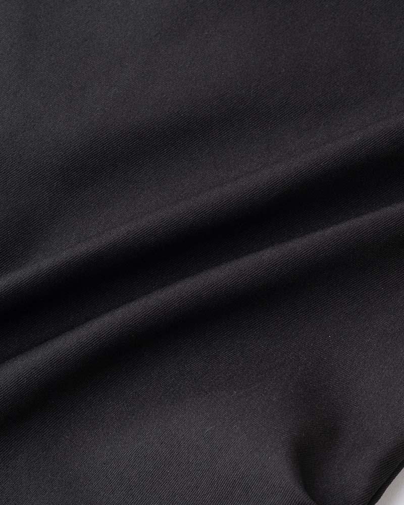 Effortlessly Elegant Pants with a Timeless Design