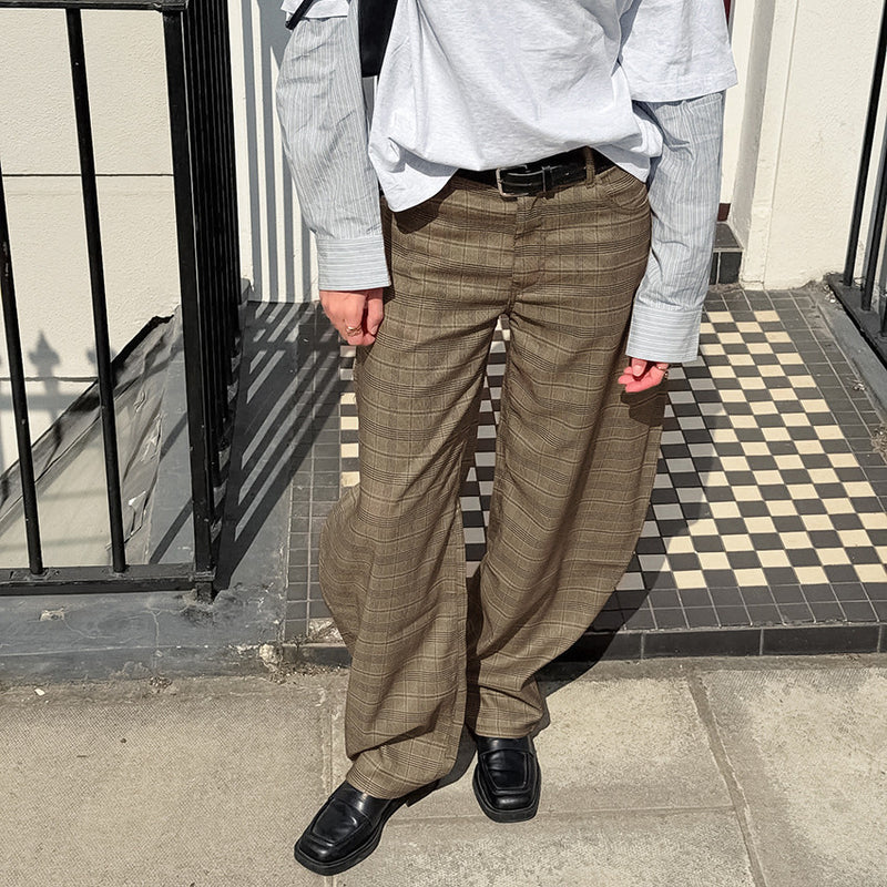 Classic Vintage Pants with a Flattering Fit
