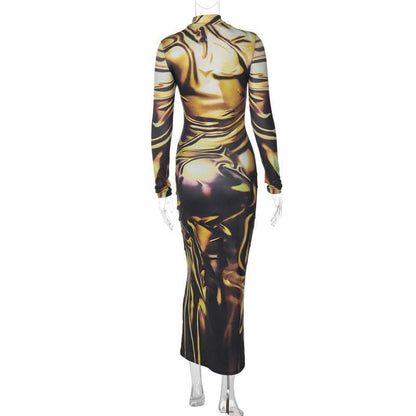 Well Tailored Dress with a Graceful Silhouette