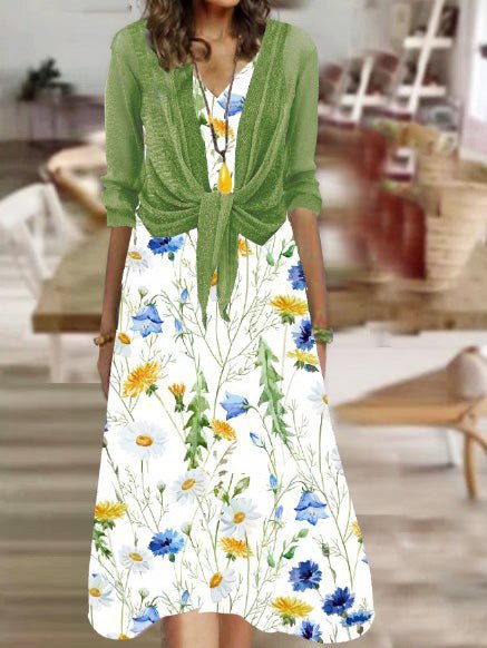 Beautifully Finished Dress in a Timeless Design